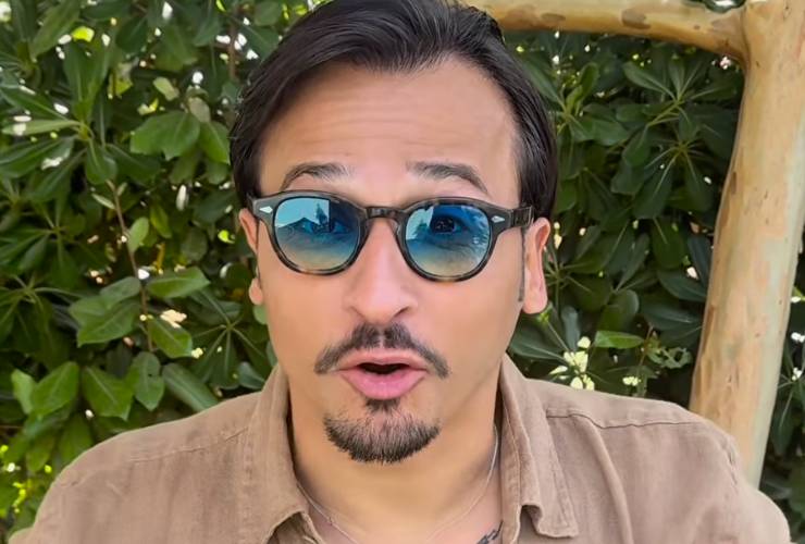 Francesco Aquila con gli occhiali