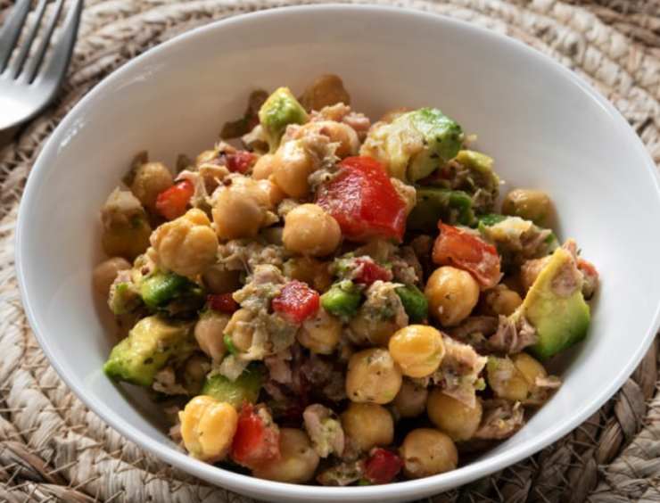 piatto di insalata