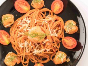 spaghetti con pomodorini gialli e rossi